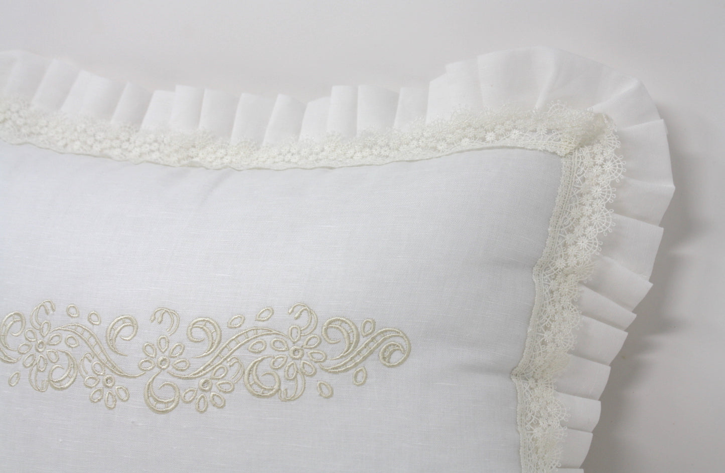 Lace Dream Medium Pillow