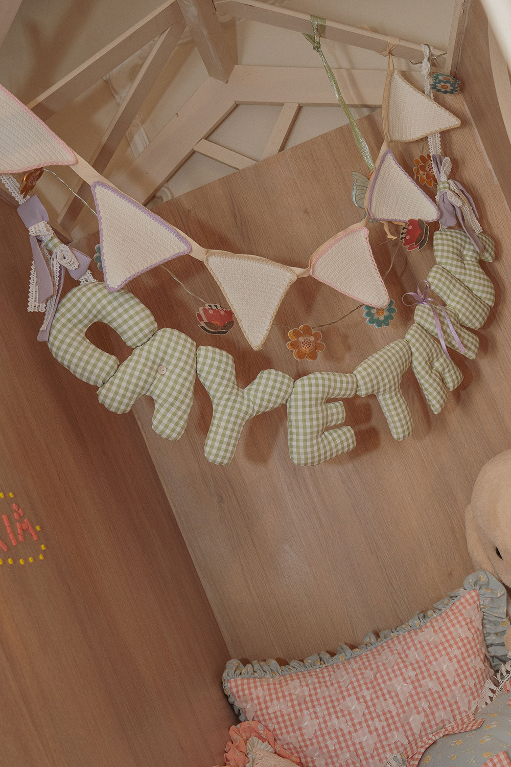 Gingham Name Garland