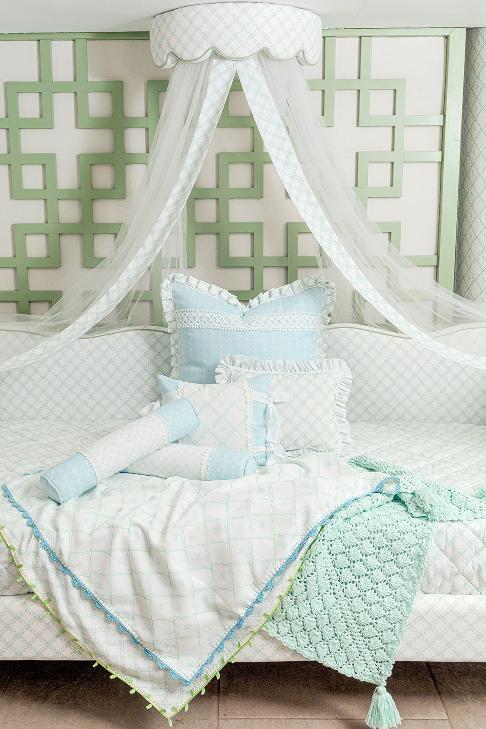 SMALL PILLOW - TREILLAGE BABY BLUE
