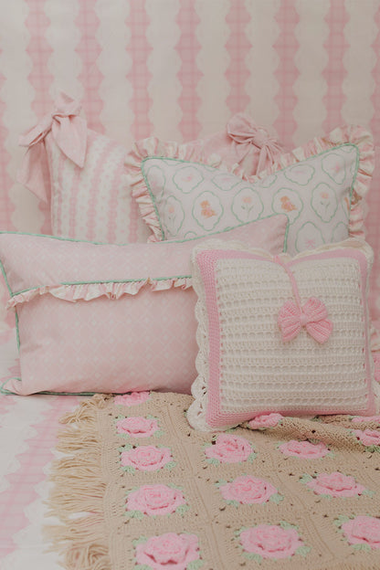 FLORAL TEDDY DREAM MEDIUM PILLOW