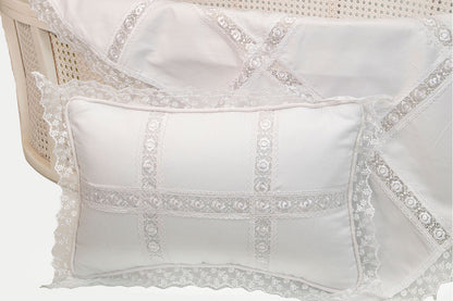 INTERWOVEN LACE SET