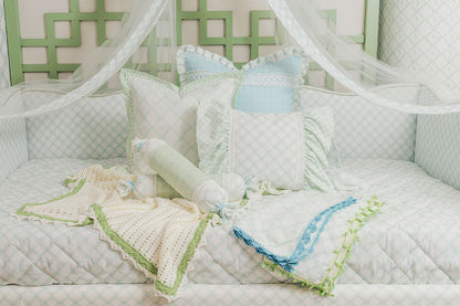 FEUILLE BLUE BLANKET AND CROCHET