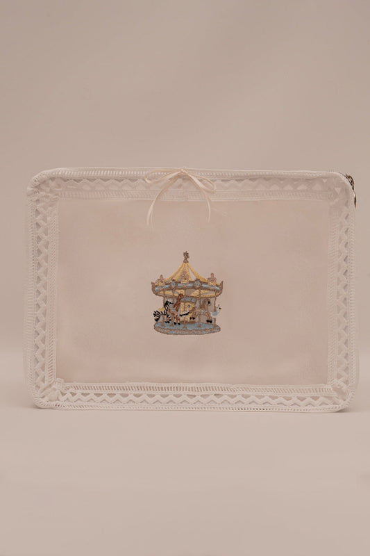 Carousel Travel Organizer