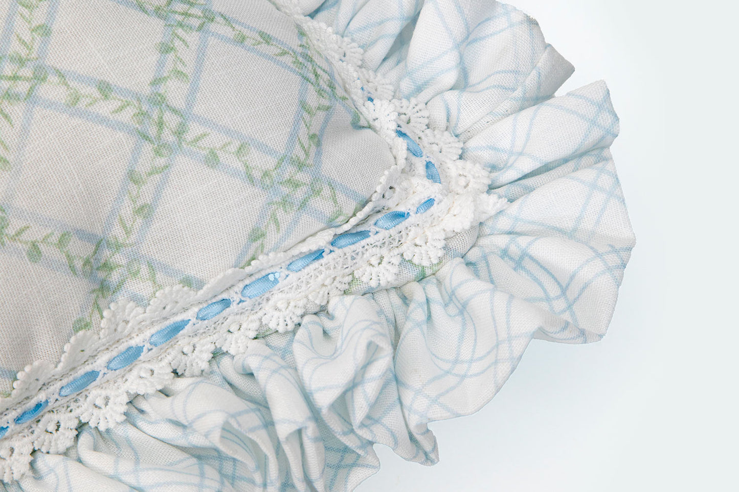 SMALL  PILLOW - TREILLAGE BABY BLUE